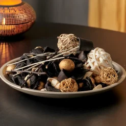 CASA ESCAPE BLACK OUDH Bougies Chauffe-plat Parfumées Set De 9 Noir