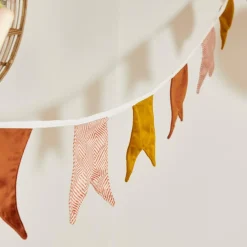 CASA LEON Guirlande De Drapeaux Rouge